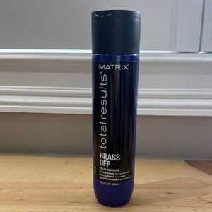 Matix Brass Off Hair Conditioner - Blue and Black
